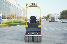 XCMG Official new 3 ton mini vibratory road roller machine XD120VT for European and American price